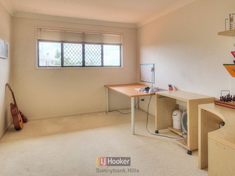 146 Lancaster Circuit, Stretton QLD 4116