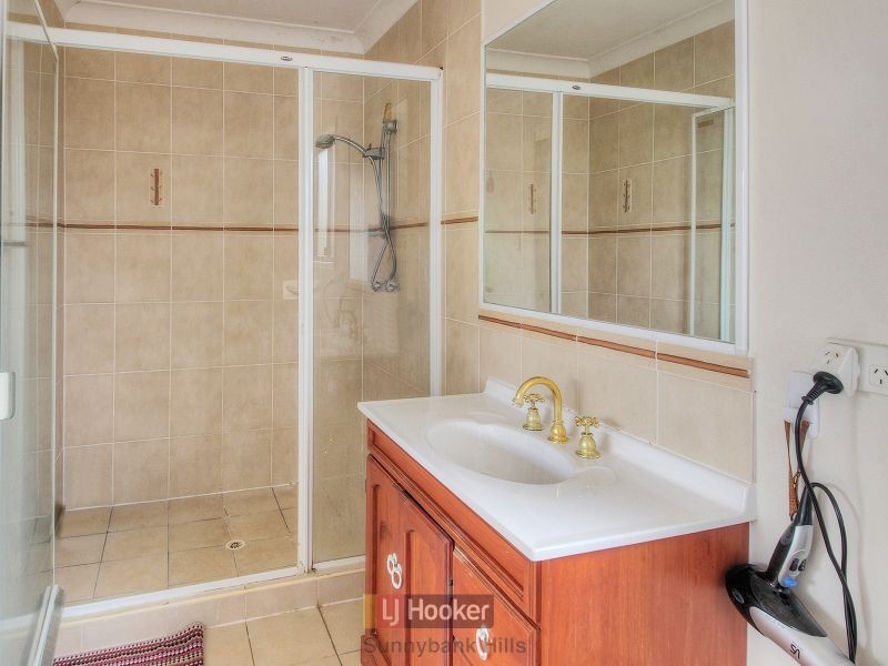 146 Lancaster Circuit, Stretton QLD 4116