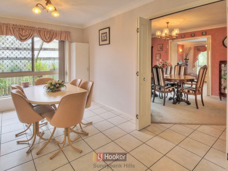 38 Swan Lake Crescent, Calamvale QLD 4116