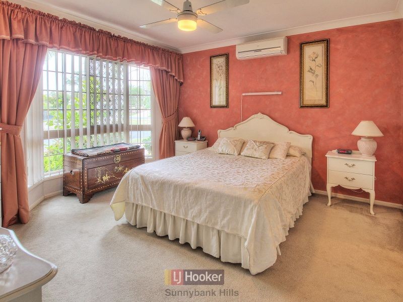 38 Swan Lake Crescent, Calamvale QLD 4116
