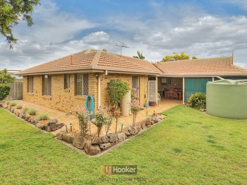 38 Swan Lake Crescent, Calamvale QLD 4116