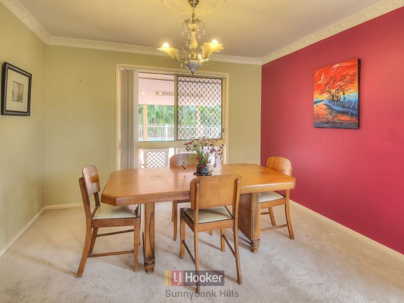 22 Bannockburn Crescent, Parkinson QLD 4115