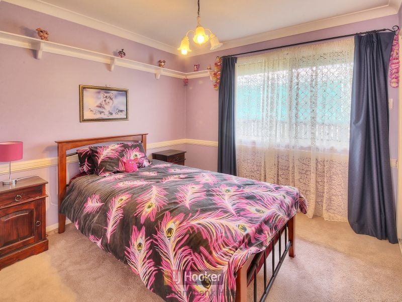 22 Bannockburn Crescent, Parkinson QLD 4115