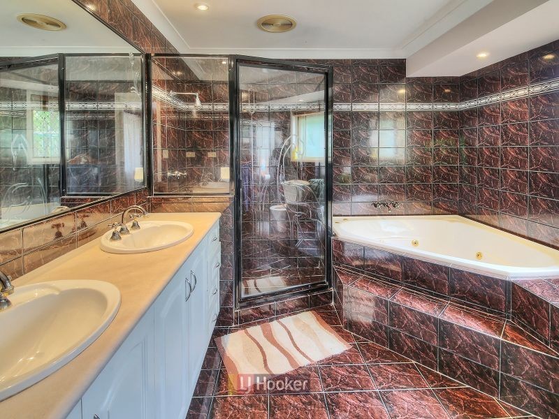22 Bannockburn Crescent, Parkinson QLD 4115