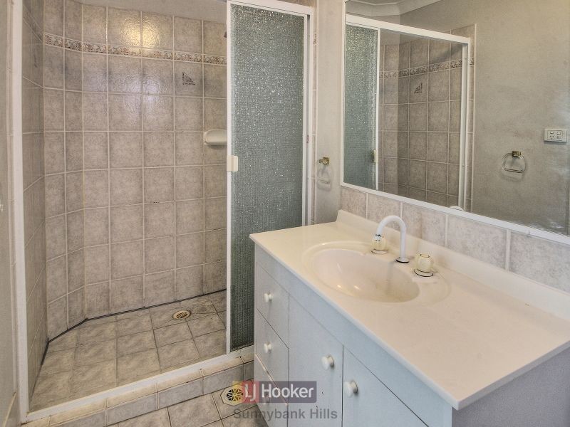 14 Mullins Street, Coopers Plains QLD 4108