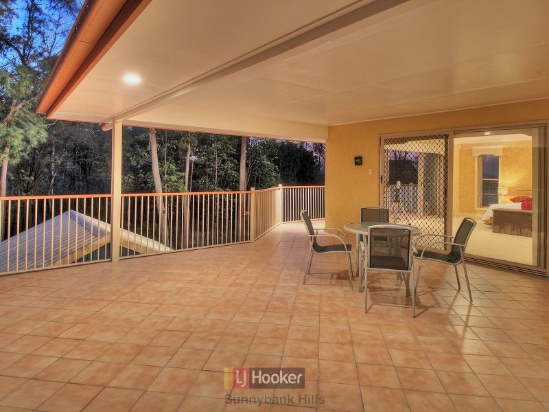 54 Poinciana Crescent, Stretton QLD 4116