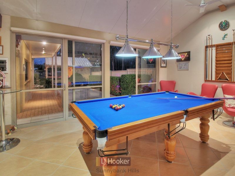 54 Poinciana Crescent, Stretton QLD 4116