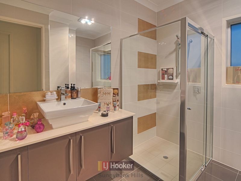 22 Henderson Street, Eight Mile Plains QLD 4113