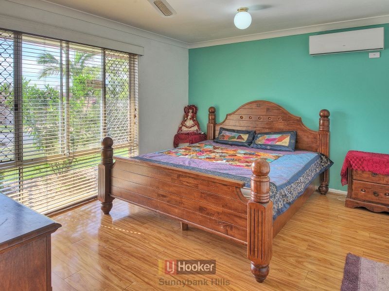 76 Azalea Crescent, Calamvale QLD 4116