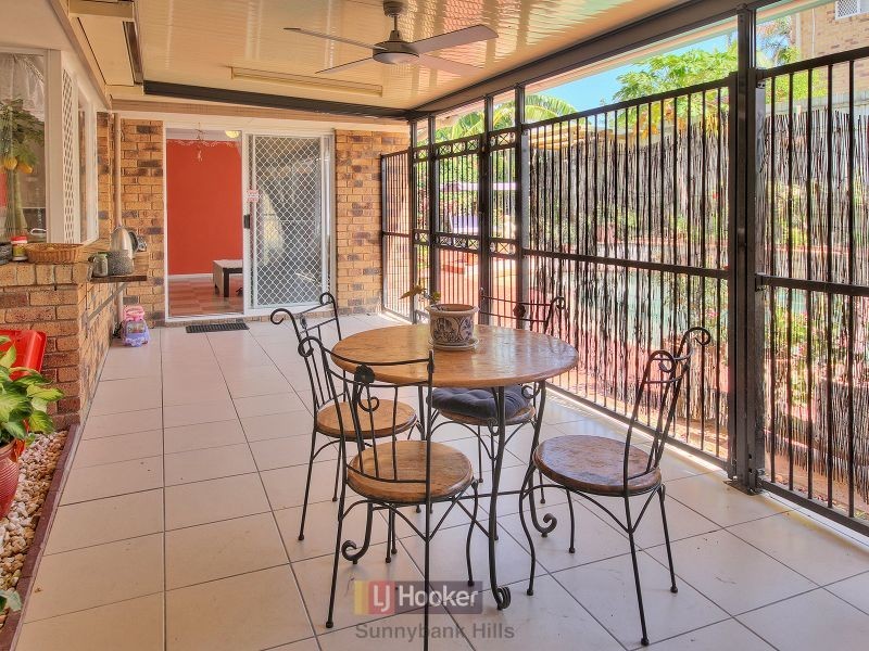 76 Azalea Crescent, Calamvale QLD 4116