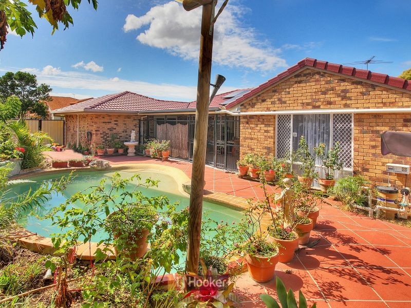 76 Azalea Crescent, Calamvale QLD 4116