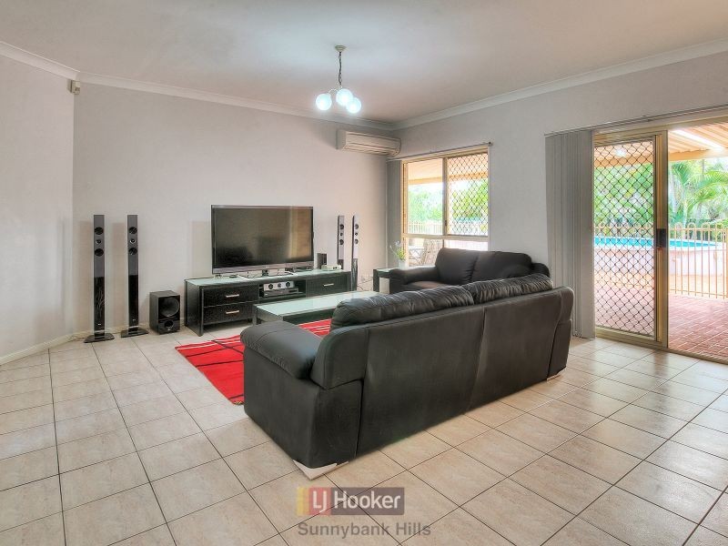 1 Violet Place, Calamvale QLD 4116