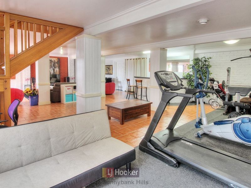 4 Squires Street, Sunnybank Hills QLD 4109