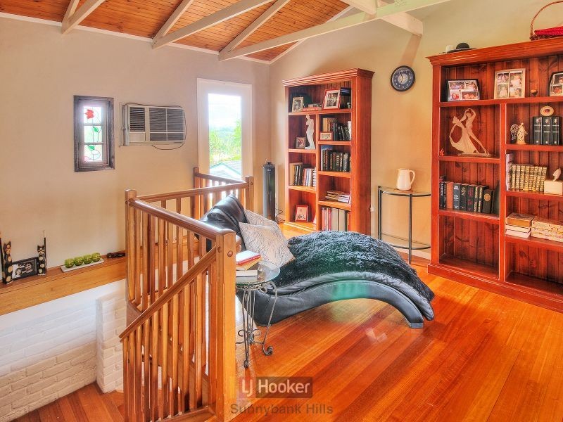 4 Squires Street, Sunnybank Hills QLD 4109