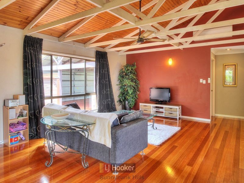 4 Squires Street, Sunnybank Hills QLD 4109