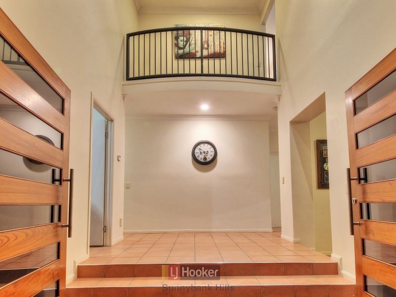 80 Golden Rain Place, Stretton QLD 4116