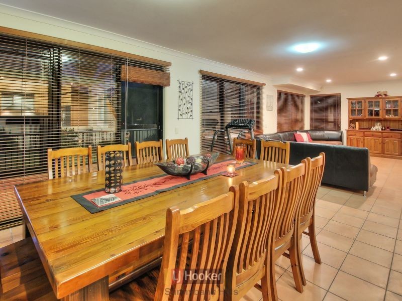 80 Golden Rain Place, Stretton QLD 4116