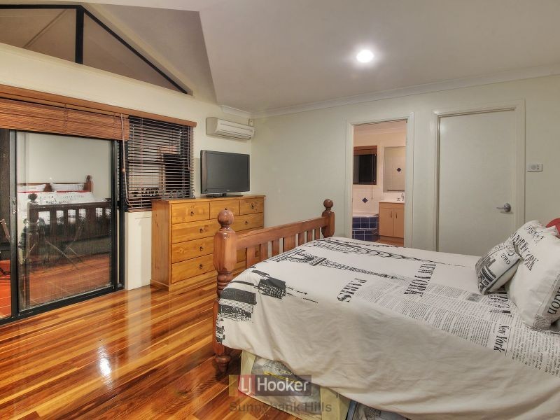 80 Golden Rain Place, Stretton QLD 4116