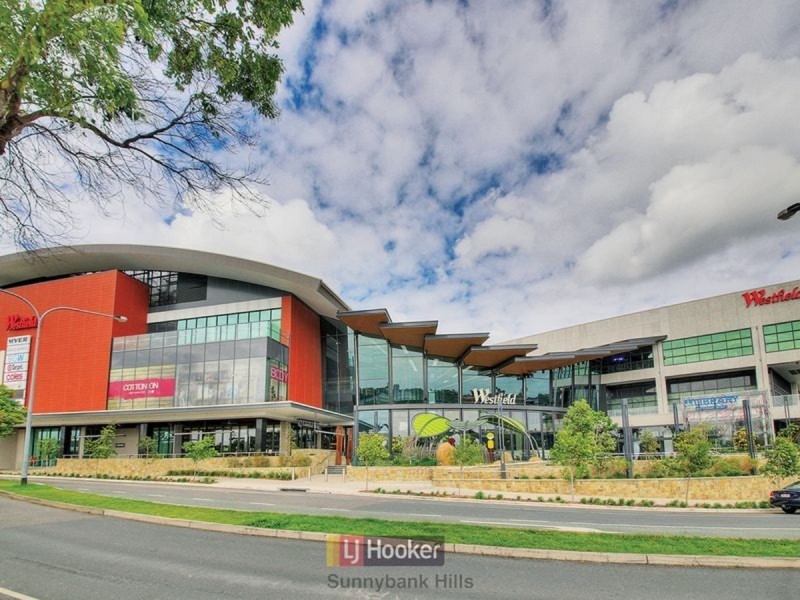 250 Scrub Road, Carindale QLD 4152