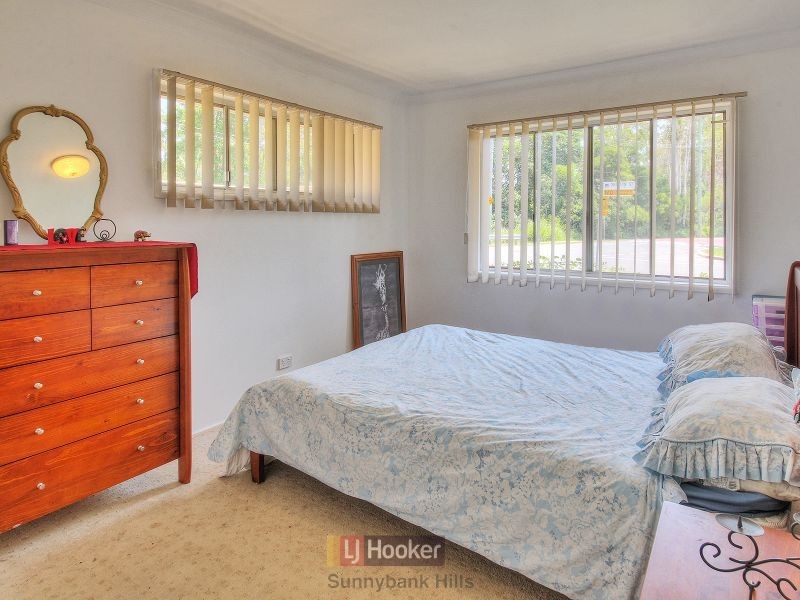 1 Skipton Street, Macgregor QLD 4109