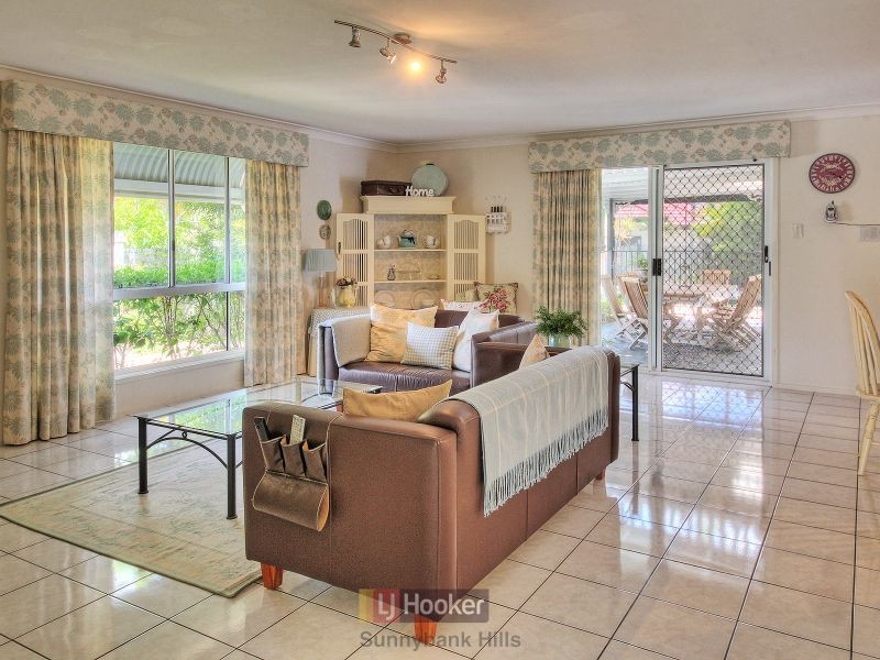 12 Cardigan Place, Sunnybank Hills QLD 4109