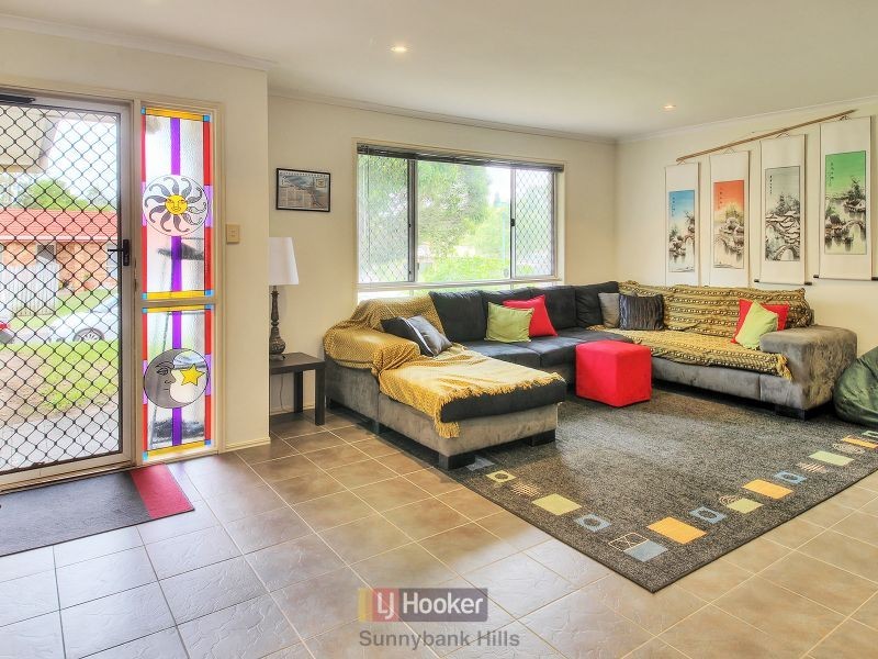 30 Jade Garden Drive, Boronia Heights QLD 4124