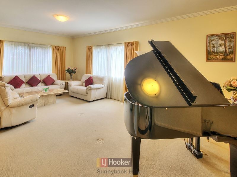 735 Musgrave Road, Robertson QLD 4109