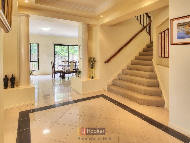 735 Musgrave Road, Robertson QLD 4109