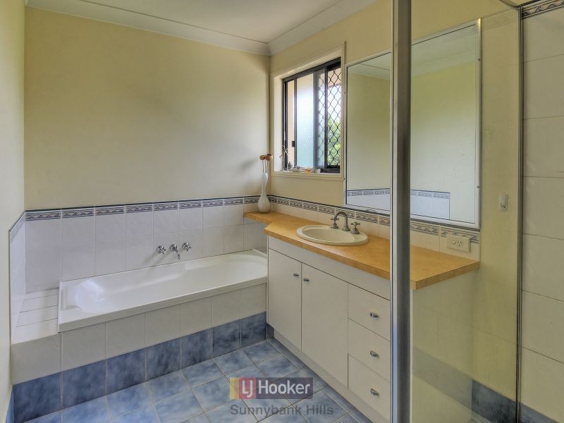 735 Musgrave Road, Robertson QLD 4109