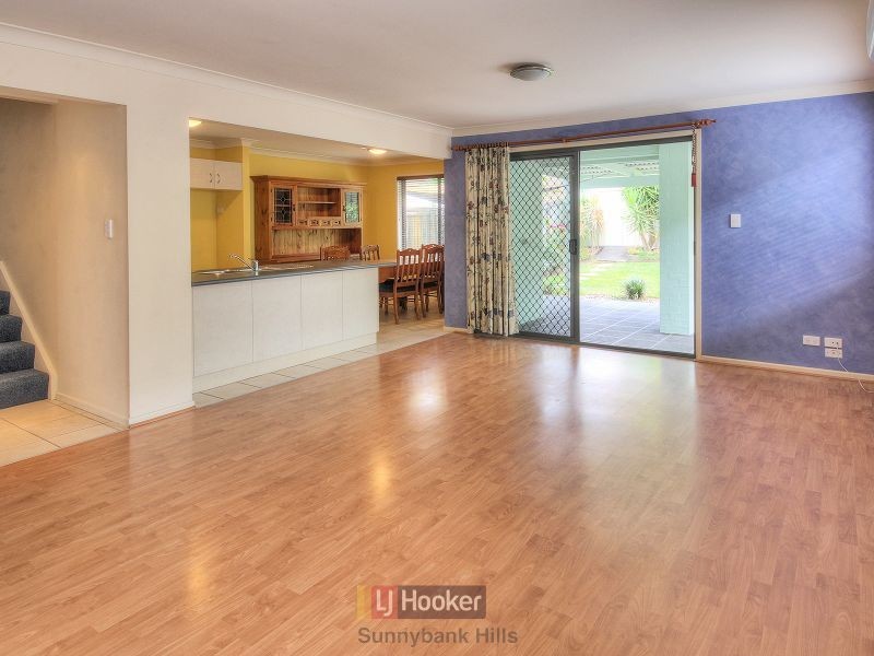 17 Maryland Place, Parkinson QLD 4115