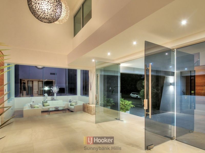 7 Wilonda Street, Robertson QLD 4109