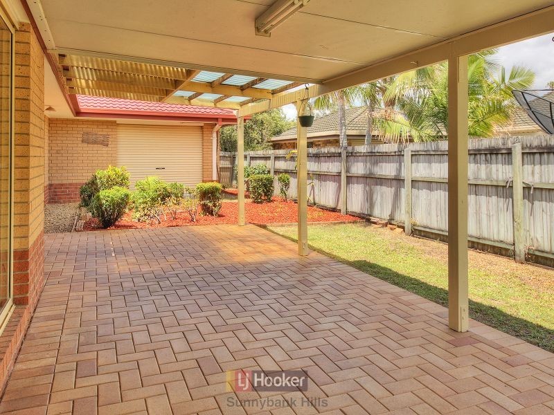 23 Swan Lake Crescent, Calamvale QLD 4116