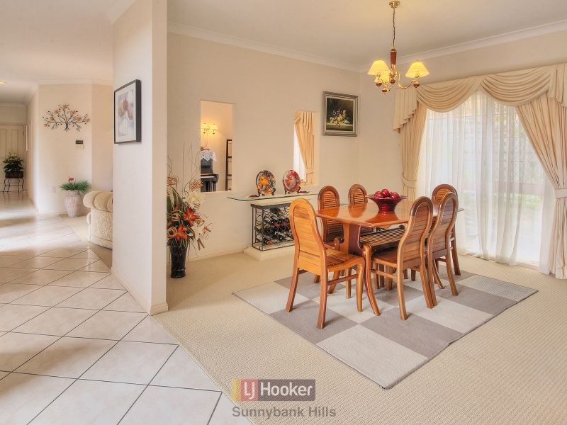 26 Poinsettia Crescent, Calamvale QLD 4116