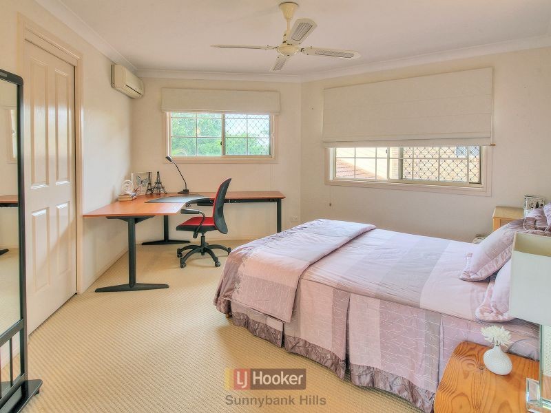 26 Poinsettia Crescent, Calamvale QLD 4116
