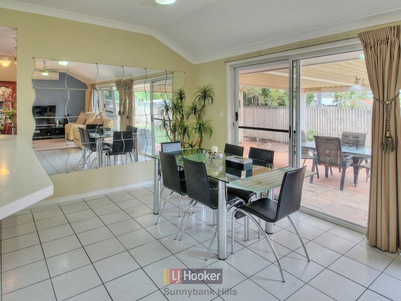 36 Maywood Crescent, Calamvale QLD 4116