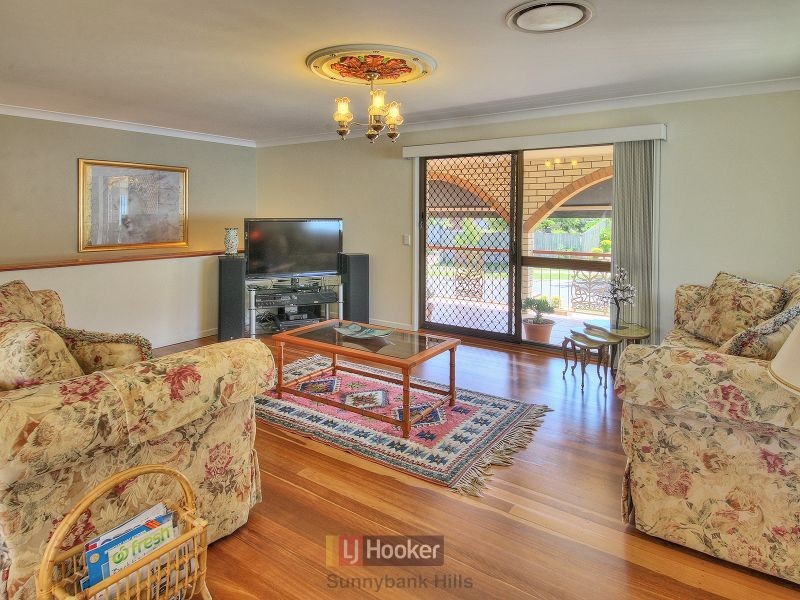 38 Midwood Street, Wishart QLD 4122