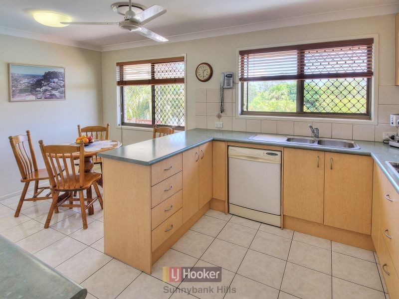 38 Midwood Street, Wishart QLD 4122