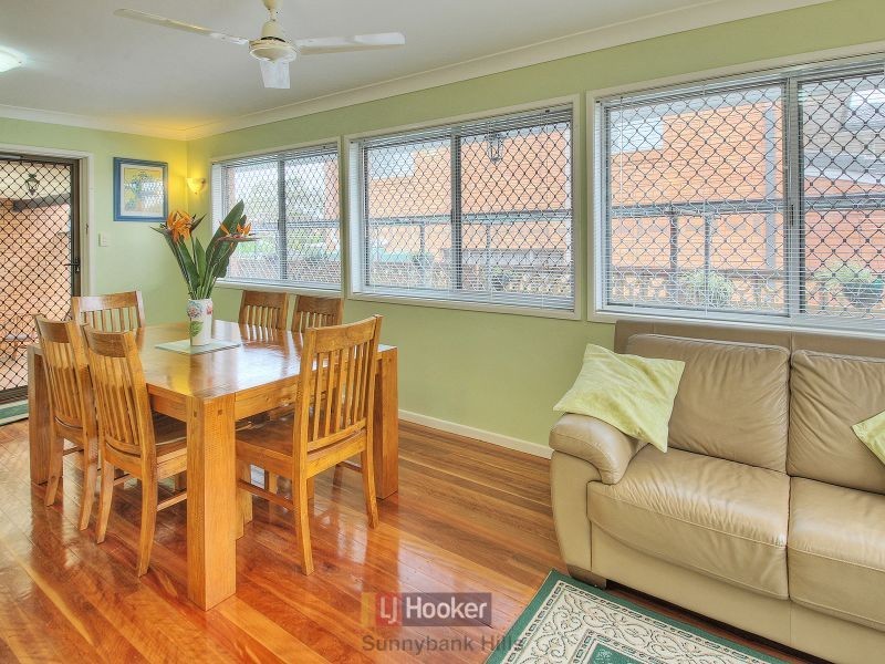 35 Dennistoun Street, Sunnybank Hills QLD 4109