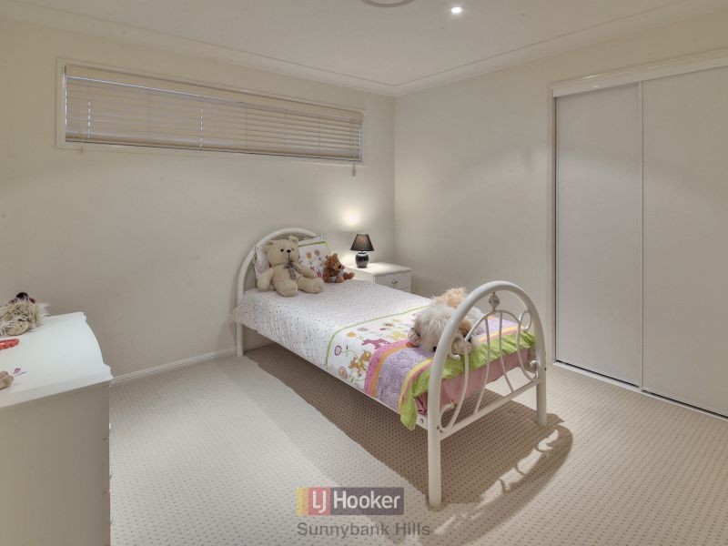 23 Birchwood Place, Stretton QLD 4116