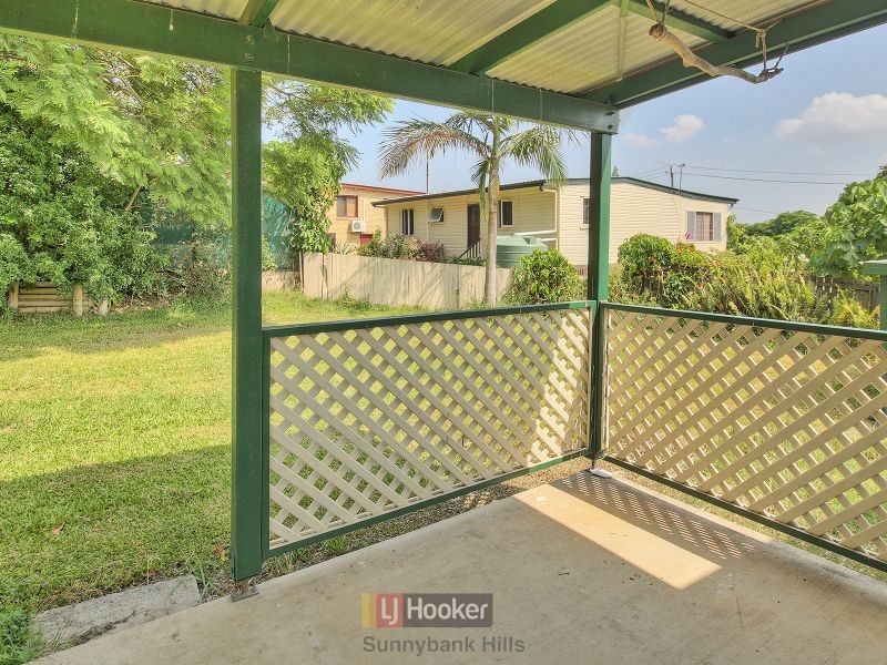 50 Warrigal Road, Runcorn QLD 4113