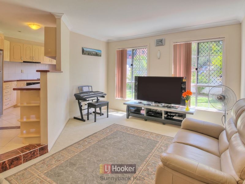 35 Mandarin Street, Coopers Plains QLD 4108