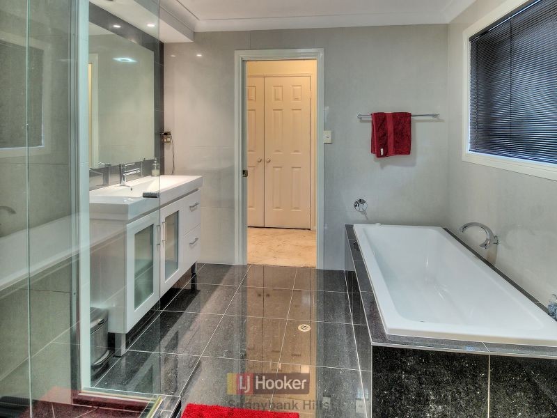 141 Garro Street, Sunnybank Hills QLD 4109