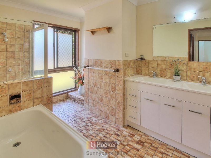 11 Excelsa Street, Sunnybank Hills QLD 4109