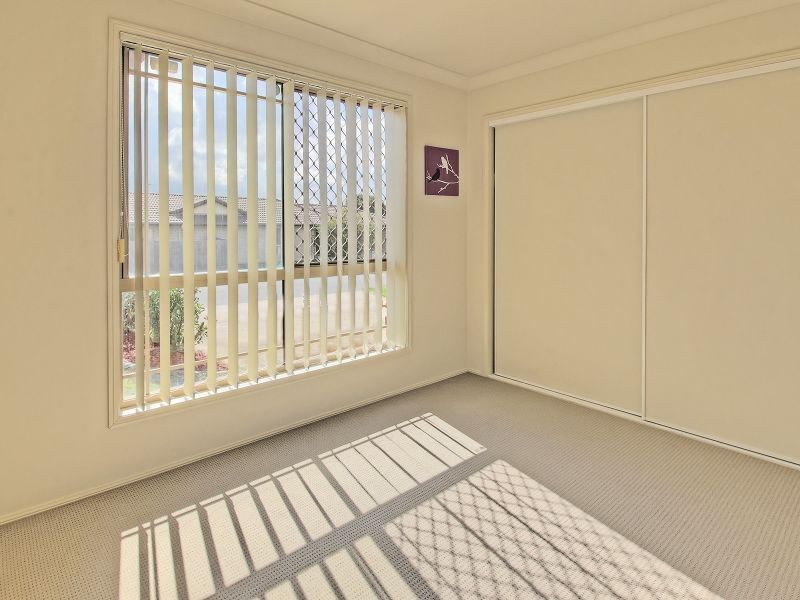 12 Bowerbird Place, Calamvale QLD 4116