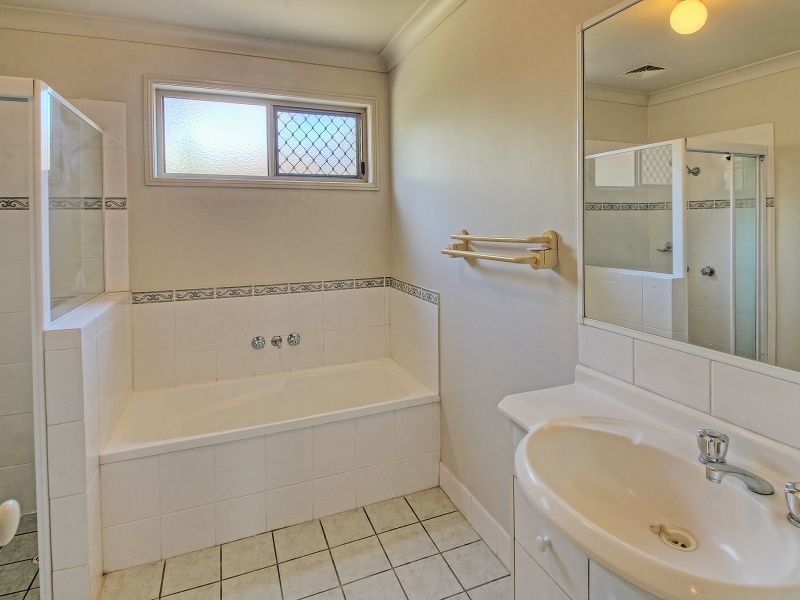 12 Bowerbird Place, Calamvale QLD 4116