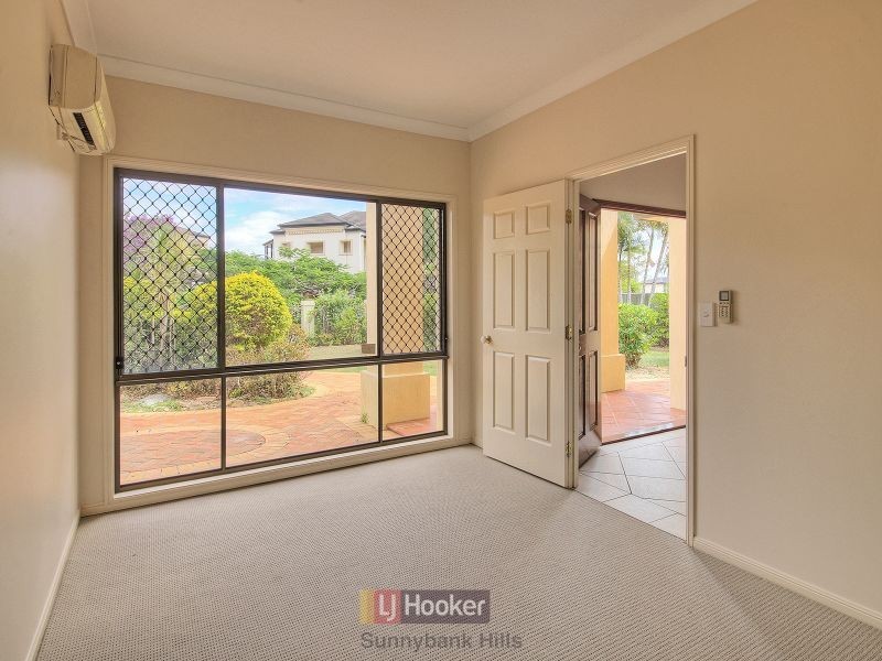 11 Grosvenor Close, Sunnybank Hills QLD 4109