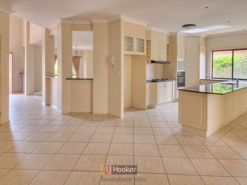 11 Grosvenor Close, Sunnybank Hills QLD 4109