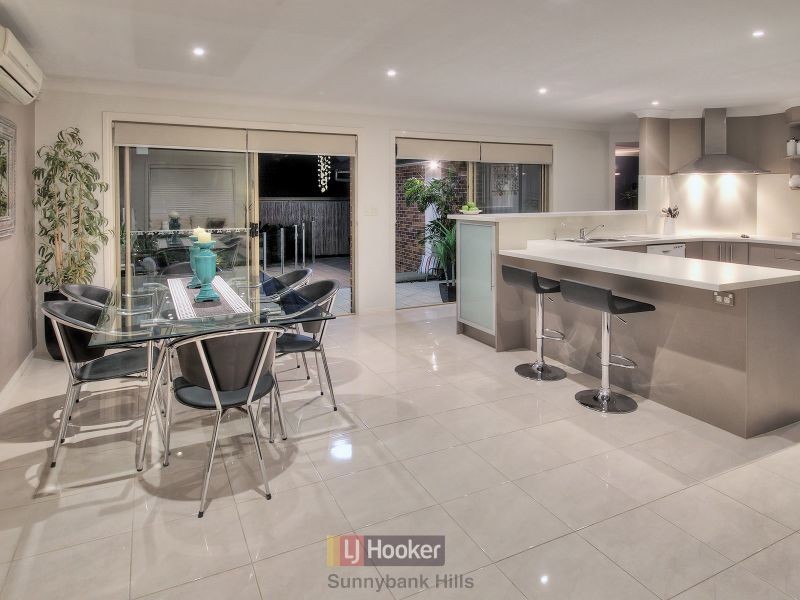 25 Eisenhower Street, Stretton QLD 4116