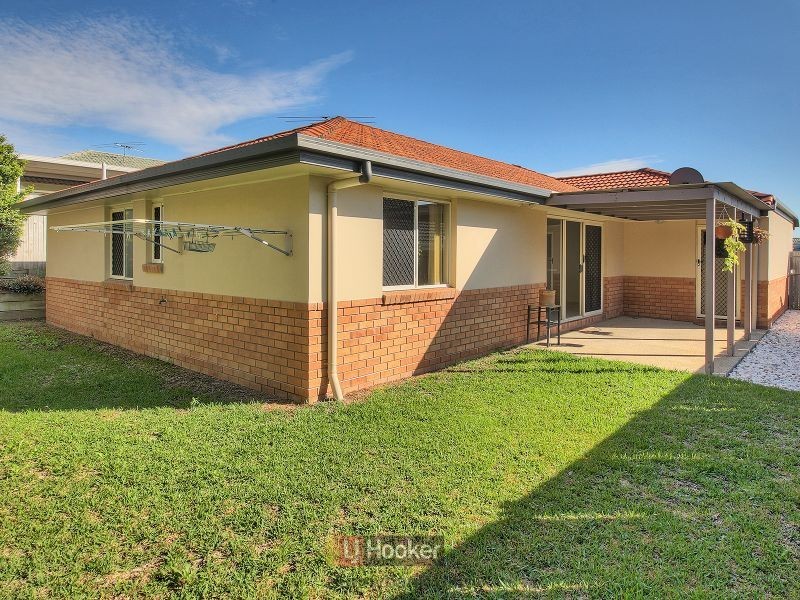 86 Watarrka Drive, Parkinson QLD 4115