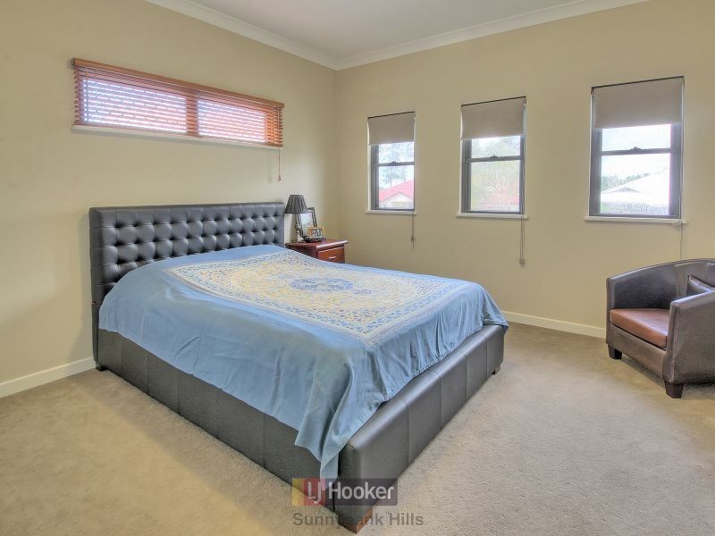 18 Walker Circuit, Eight Mile Plains QLD 4113